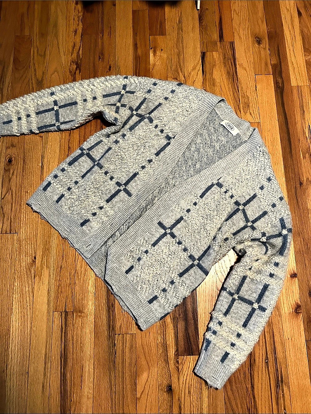 Cider Plaid Pattern V-Neck Cardigan Gray & Blue